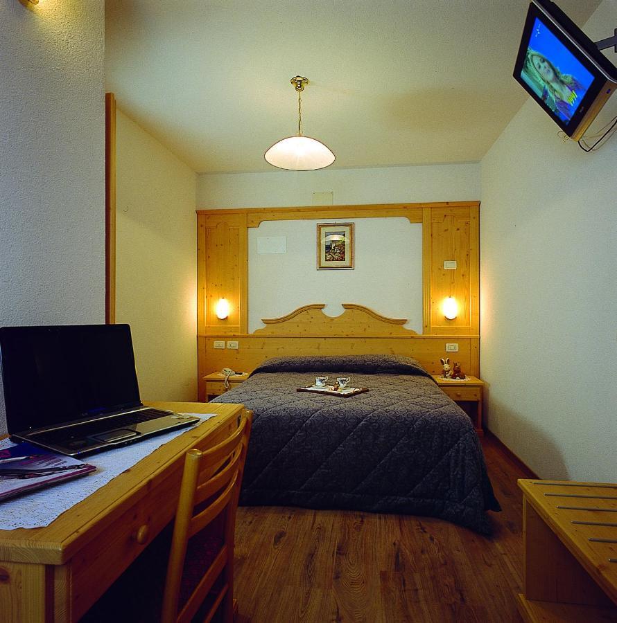 Hotel Al Plan Andalo Cameră foto